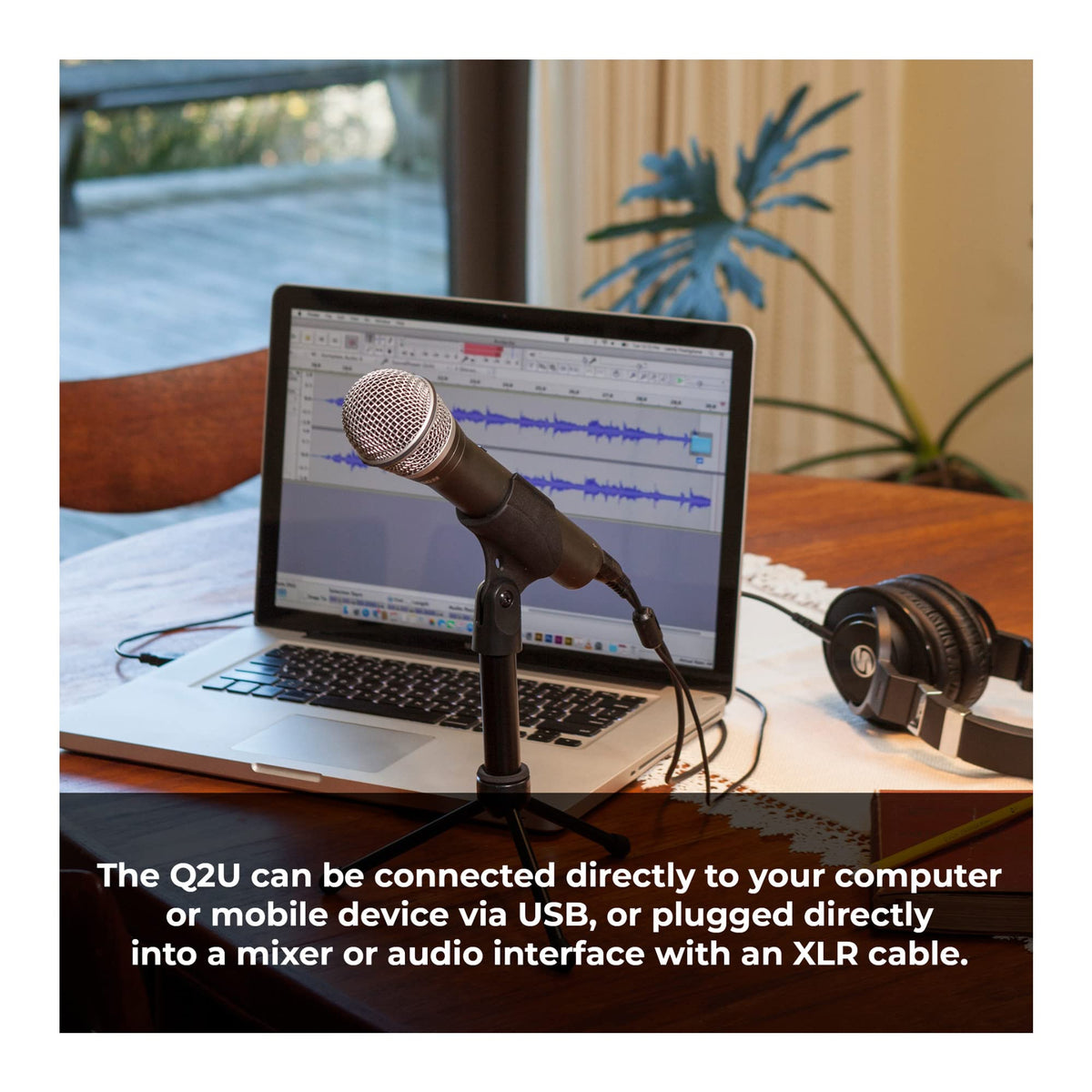 Black USB/XLR Dynamic Microphone Pack F19540